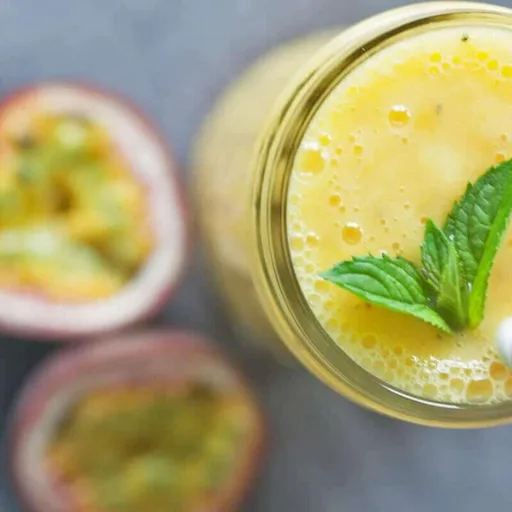 Batido Tropical de Mango y Maracuyá