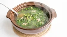 Vietnamese Ground Pork & Chrysanthemum Greens Soup (Canh Tan O/Cai Cuc Nau Thit Bam)