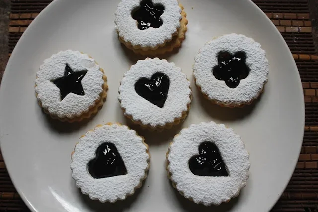 Linzer Cookies Recipe | Linzer Torte Recipe
