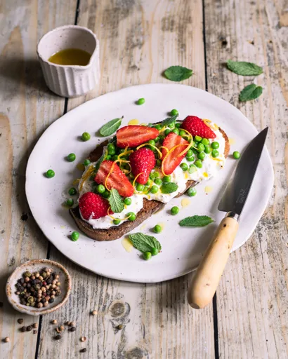 Tartines de printemps à la burrata