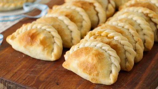 Empanadas de Carne Cortada a Cuchillo