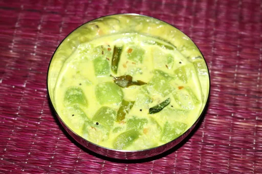 Beerakaya Palu Posina Kura | Andhra Style Ridge Gourd Curry in Milk