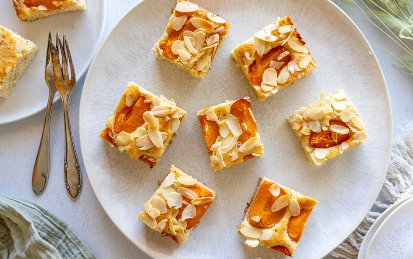Marillenkuchen mit Mandeln