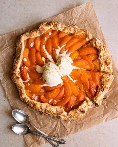 Tarte rustique aux abricots
