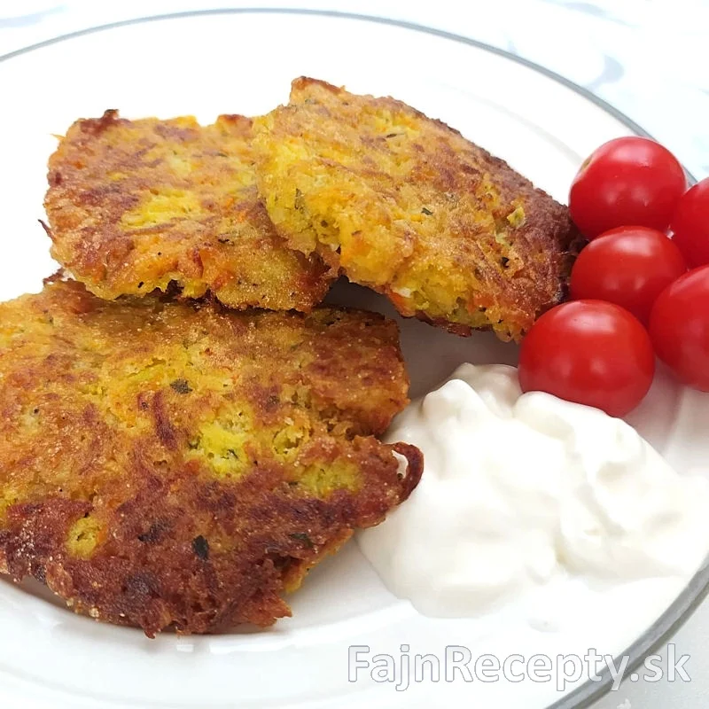 Courgette fritters with oats