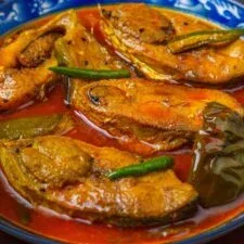 Begun Ilish Recipe | বেগুন ইলিশ কম মসলা দিয়ে একবার এইভাবে বানিয়ে দেখুন