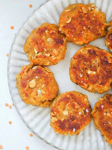 Veganske frikadeller med røde linser og peanuts