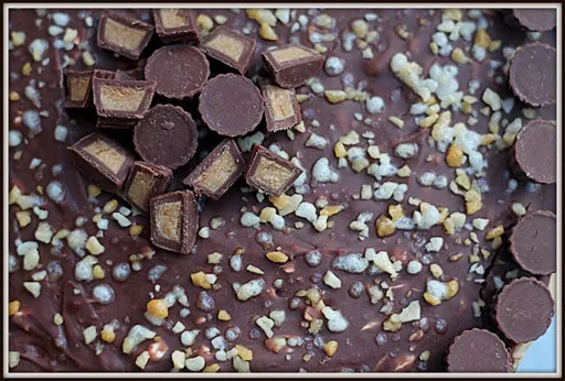 Reese’s, Toblerone and Philadelphia cake