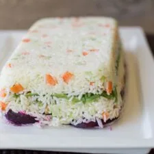 Arroz amoldado frío
