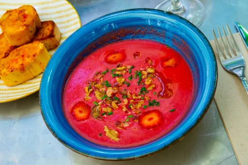 Receta de salmorejo de remolacha