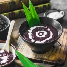 Bubur Ketan / Pulut Hitam: Black Glutinous Rice Dessert Porridge (Vegan)
