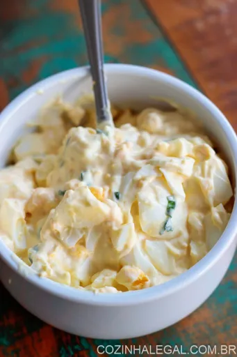 Ensalada de huevo con mayonesa fácil