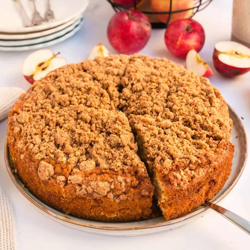 Veganer Apfelkuchen mit Zimtstreuseln