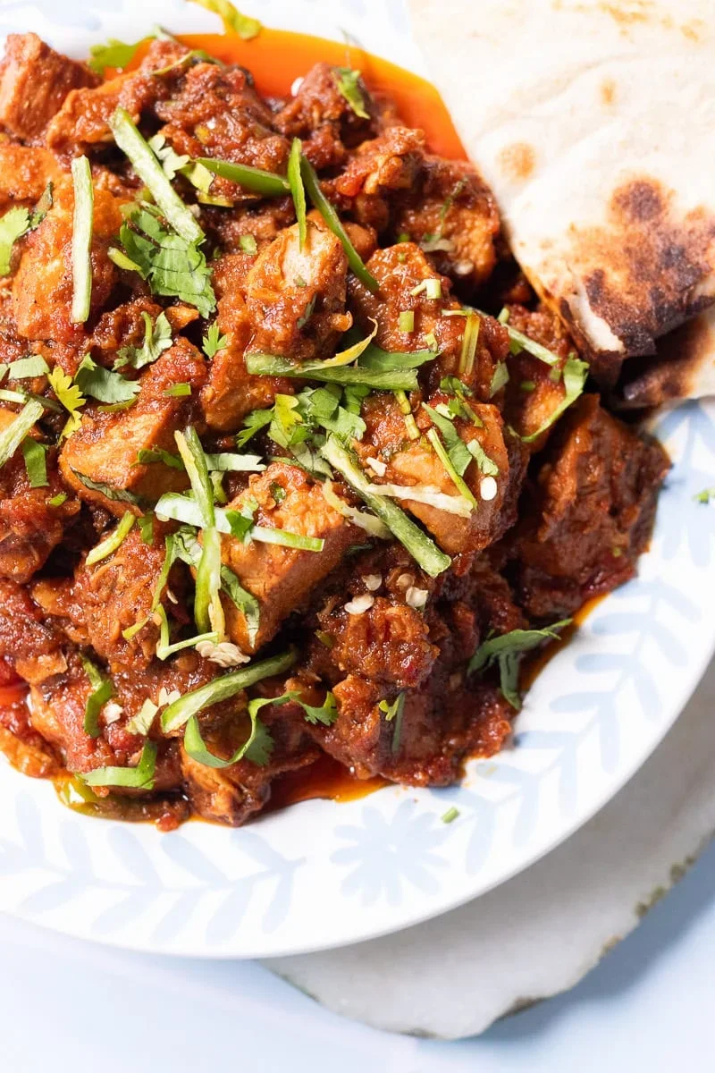 Chicken Bhuna Masala – Pakistani Homestyle Bhuna Recipe