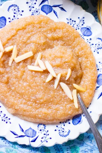 Speedy Sooji ka Halwa: One Pot Recipe