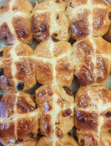 Hot Cross Buns with apple and cinnamon