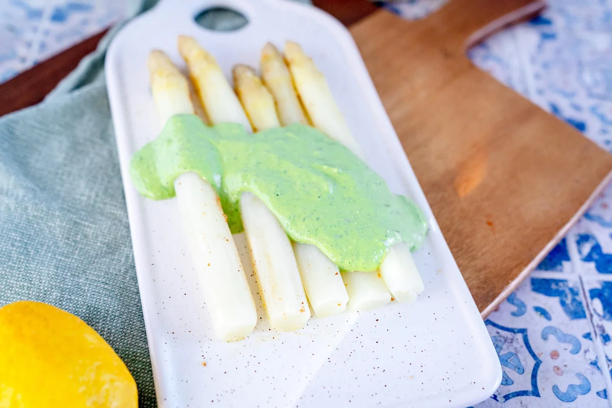 Tartare sauce for asparagus