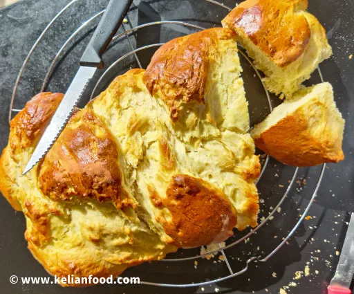 Brioche trenzada tierna
