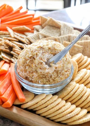 Cheddar Cheese Ball