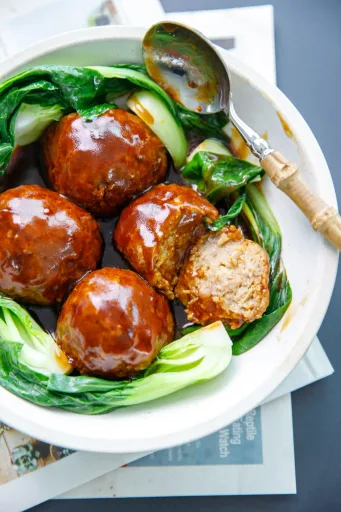 Lion's Head Meatballs