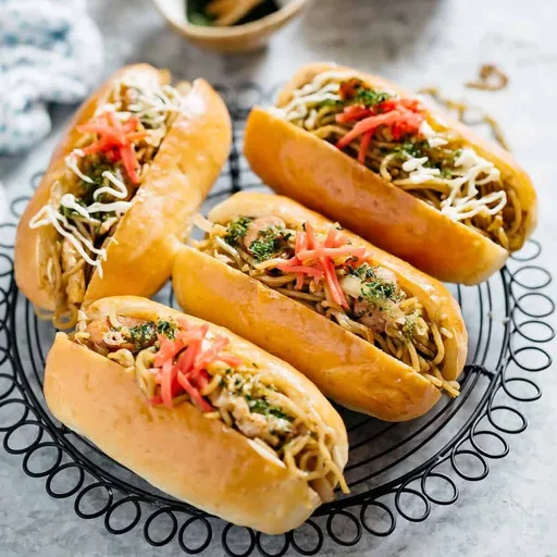 Yakisoba Pan 焼きそばパン