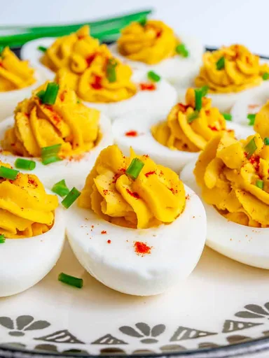 Huevos rellenos