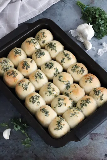 Garlic & Parsley Dough Balls