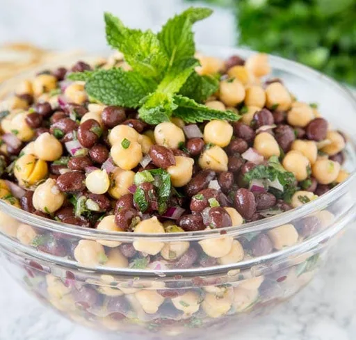 Balela Salad (Mediterranean Chickpea Salad)