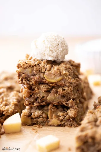 Caramel Apple Crumb Bars