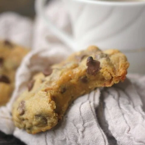 Galletas rellenas de masa de galleta