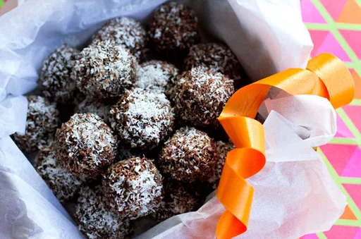 Chocolate Rum Balls (Jaffa-Inspired)