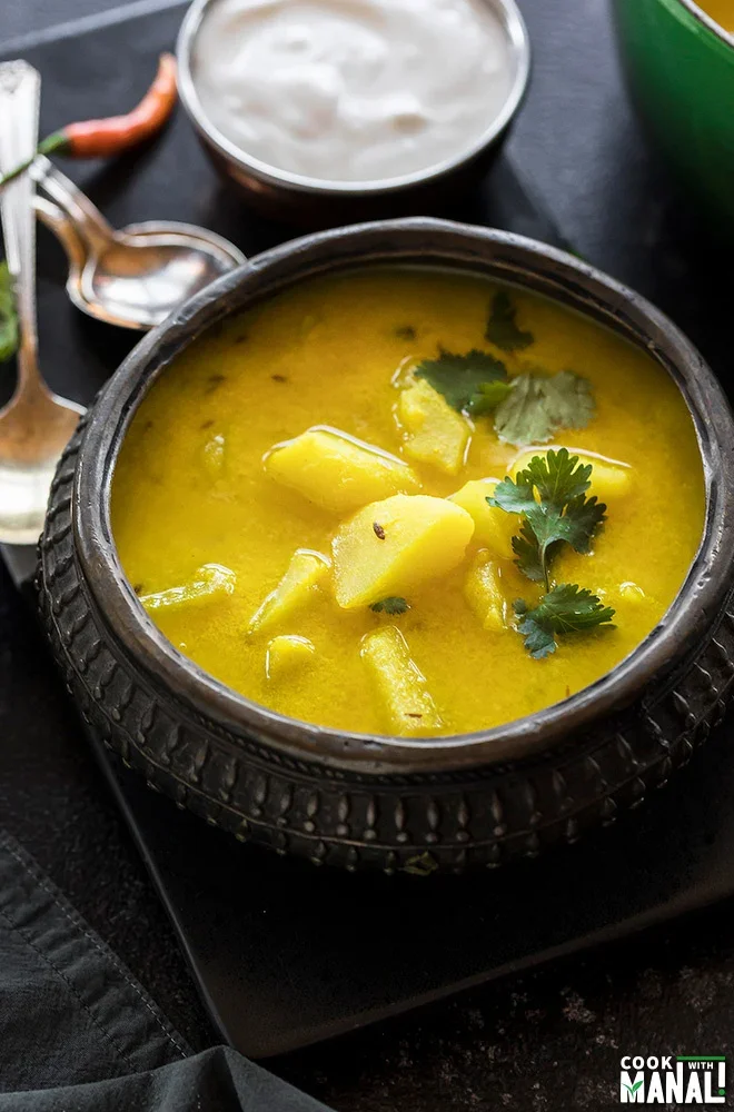 Dahi Aloo