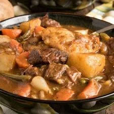 Estofado de ternera con albóndigas de masa