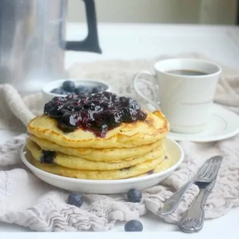 Fluffy Blueberry Buttermilk Pancakes