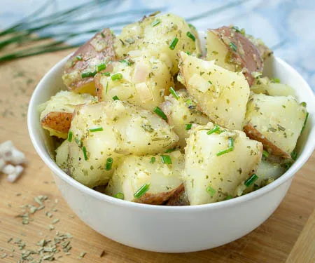 Ensalada de patatas francesa