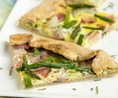 Tarta de limón y espárragos