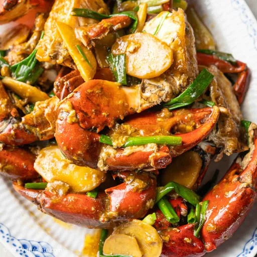 Stir-fried Crab with Ginger and Scallion