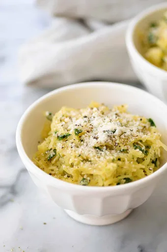 Spaghetti Squash Cacio e Pepe