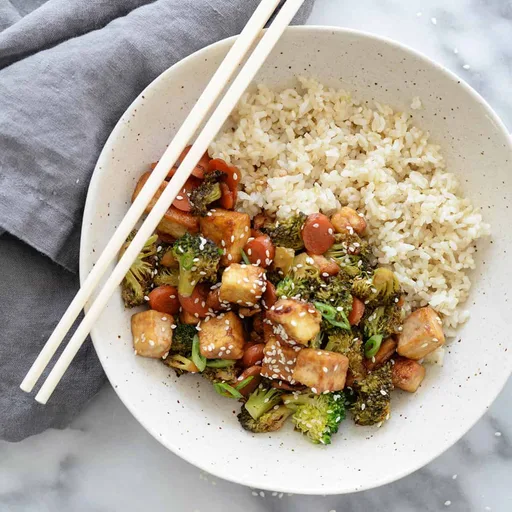 Sesame Ginger Tofu and Veggie Stir-Fry