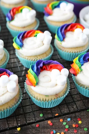 Funfetti Rainbow Cupcakes