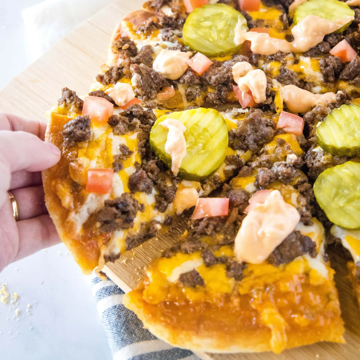 Cheeseburger Pizza
