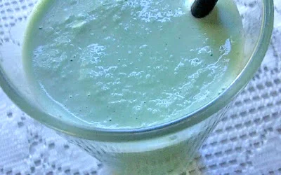 Homemade Shamrock Shakes...an afternoon treat