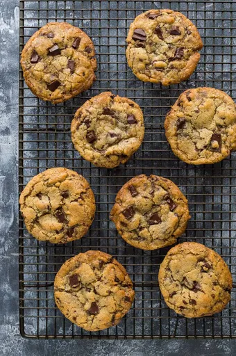Vegan Chocolate Chip Cookies