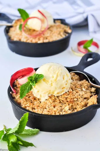 Pineapple Rhubarb Crisp with Ginger