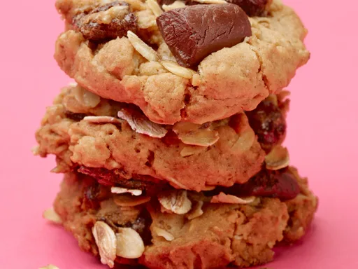 Healthy Oatmeal, Date and Chocolate Chunk Cookies