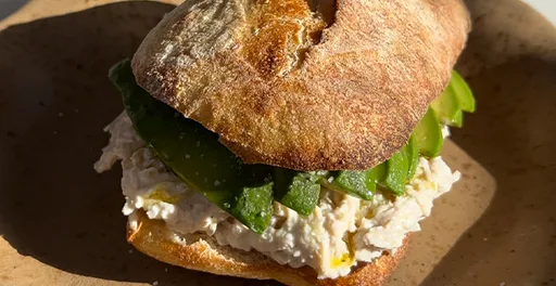 Sándwich de Ave Mayo