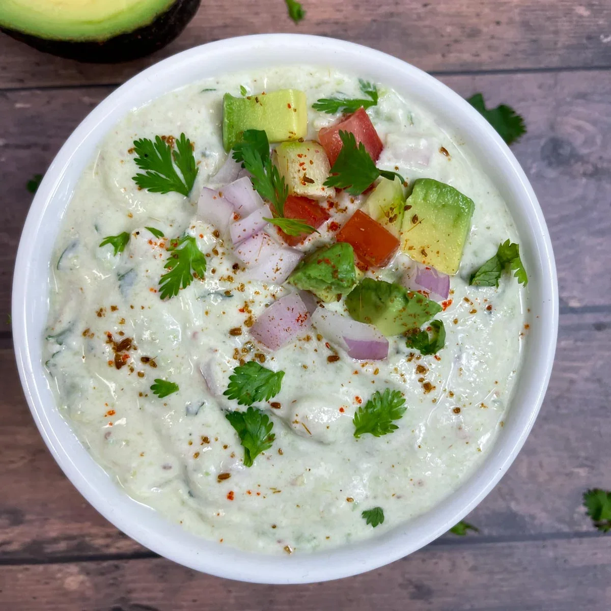 Raita de aguacate