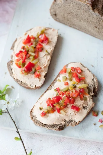 Liptauer – Austrian paprika cheese spread recipe