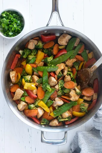 Salteado de pollo con verduras