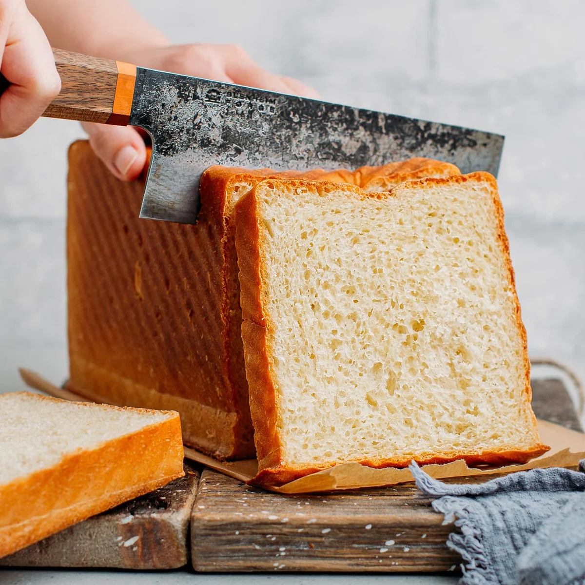 Homemade Sandwich Bread (Super Tender!)